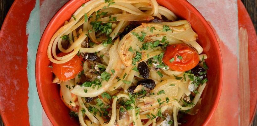 linguine with fennel tomato and sardines in printed bowl