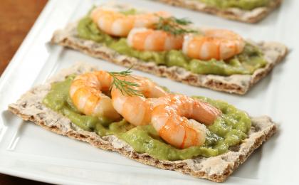 Guacamole and Shrimp Cracker