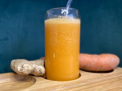 Orange carrot ginger juice.jpg