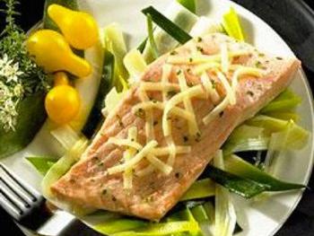 Salmon on a bed of leeks