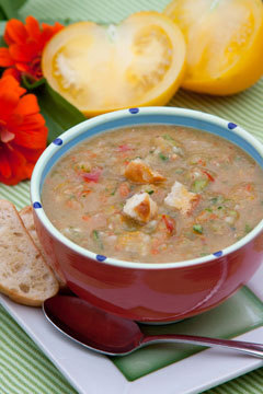 Yellow-tomato-gazpacho1.jpg