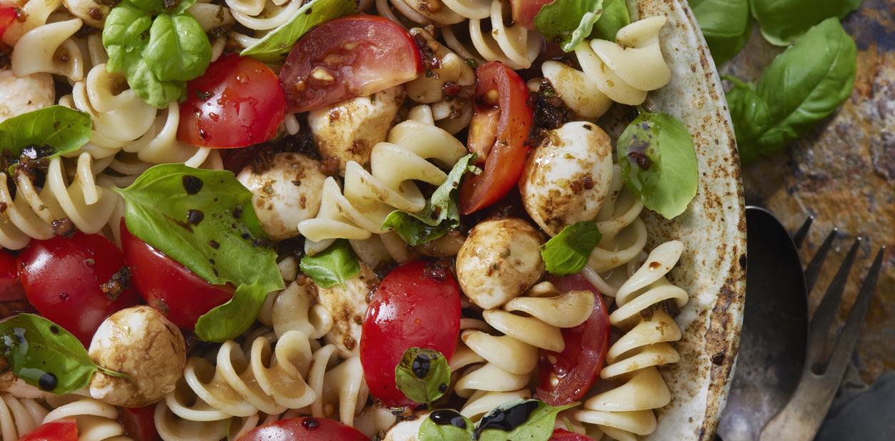Rotini with Cherry Tomatoes, Mozzarella and Basil - OLDWAYS - Cultural Food Traditions OLDWAYS – Cul