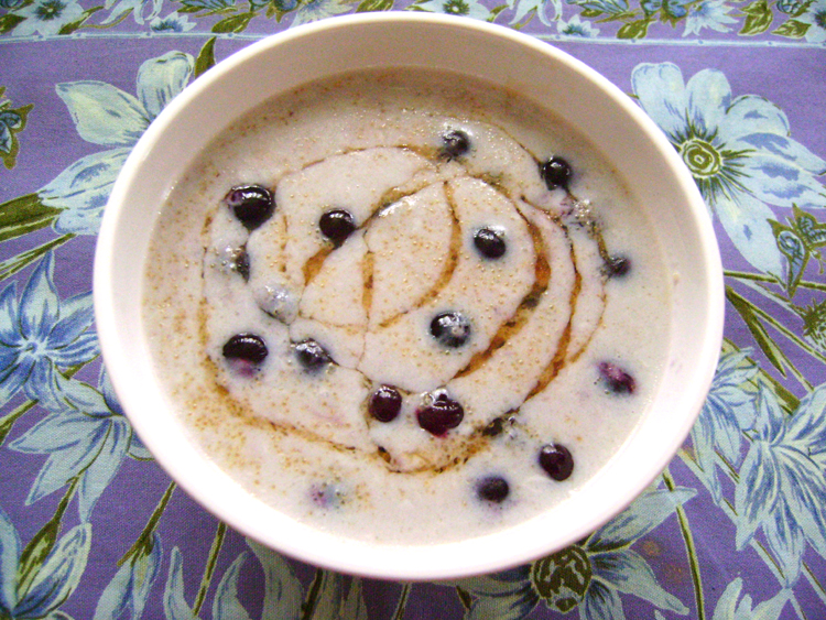 Blueberry Amaranth Porridge