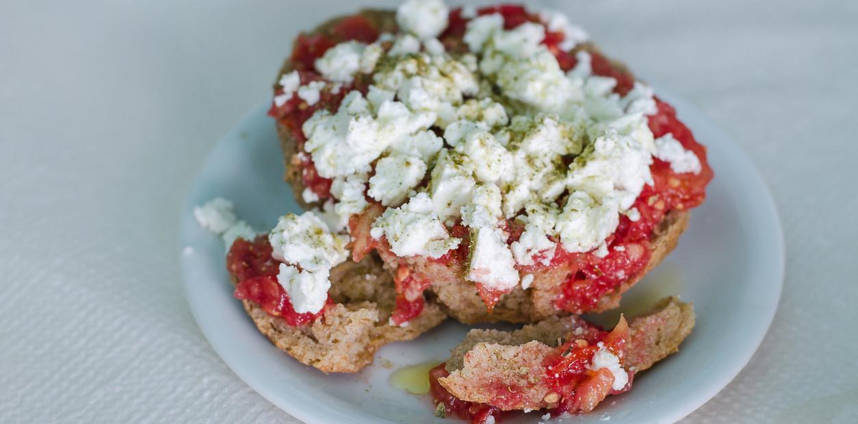 iStock-485856060-rusk_feta_tomato.jpg