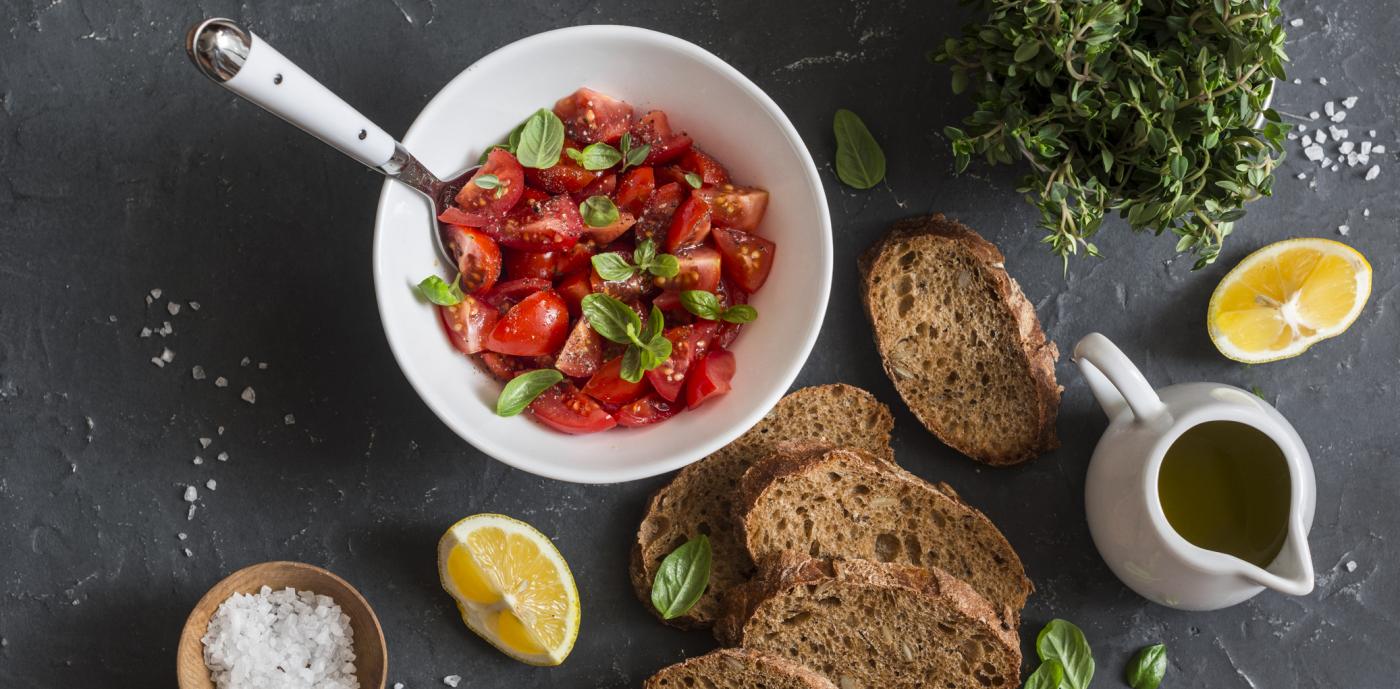 iStock-667520898_ bruschetta.jpg