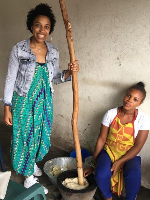 Making fufu (pounded cassava) .jpg