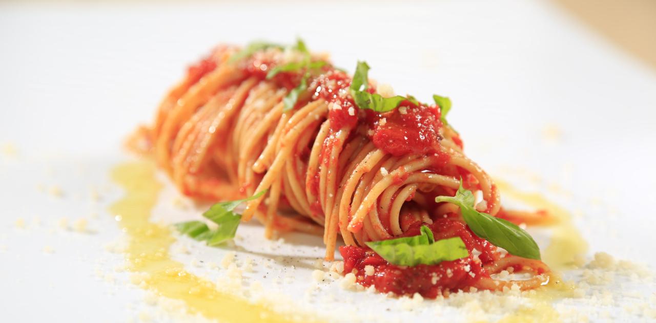 Spaghetti with Tomato, Basil, and Parmigiano - OLDWAYS - Cultural Food Traditions OLDWAYS – Cultural