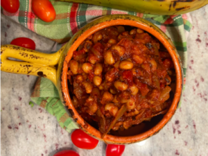 A bowl of black-eyed peas